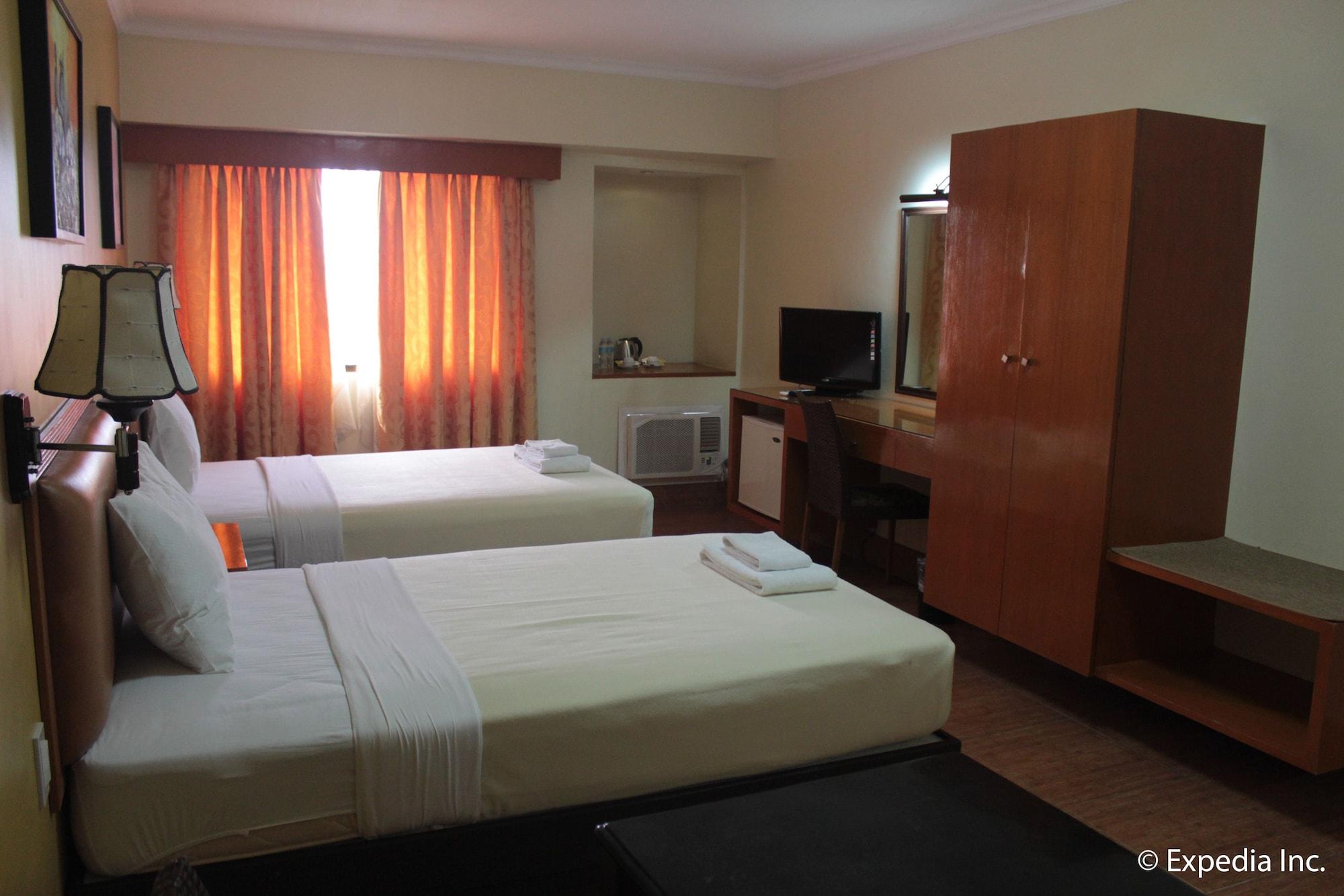 Pamulinawen Hotel Laoag Kültér fotó