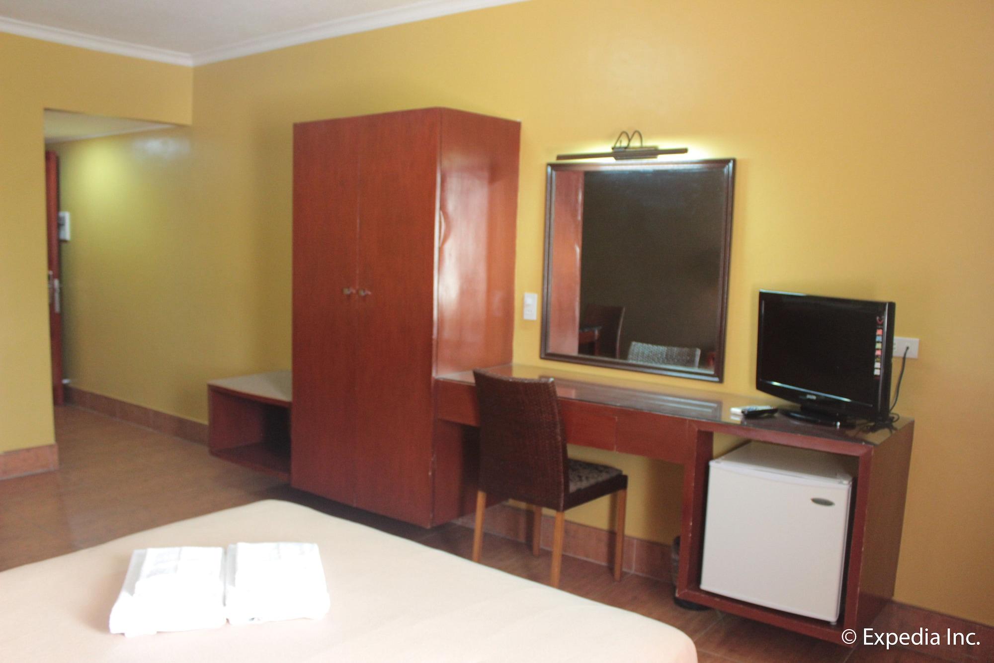 Pamulinawen Hotel Laoag Kültér fotó