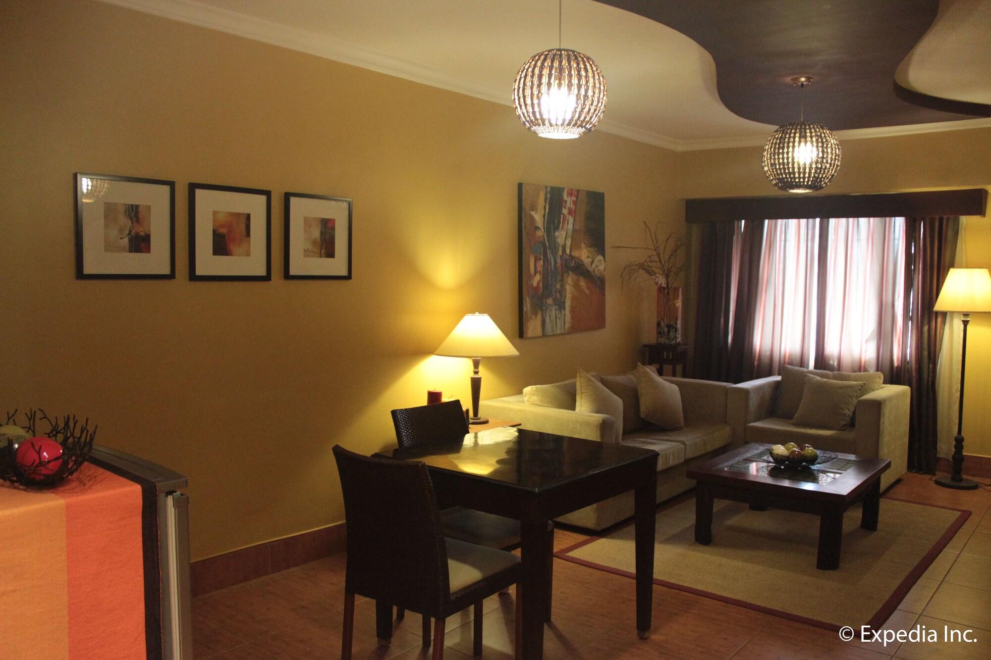 Pamulinawen Hotel Laoag Kültér fotó