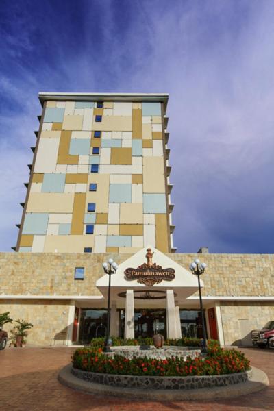 Pamulinawen Hotel Laoag Kültér fotó