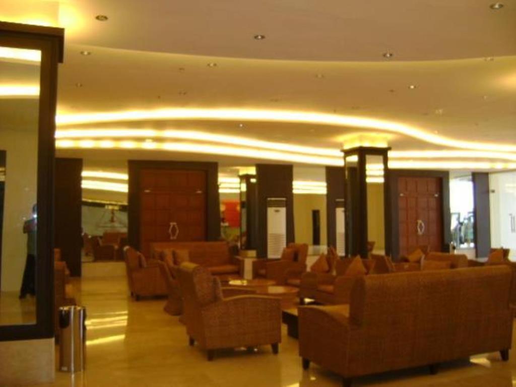 Pamulinawen Hotel Laoag Kültér fotó
