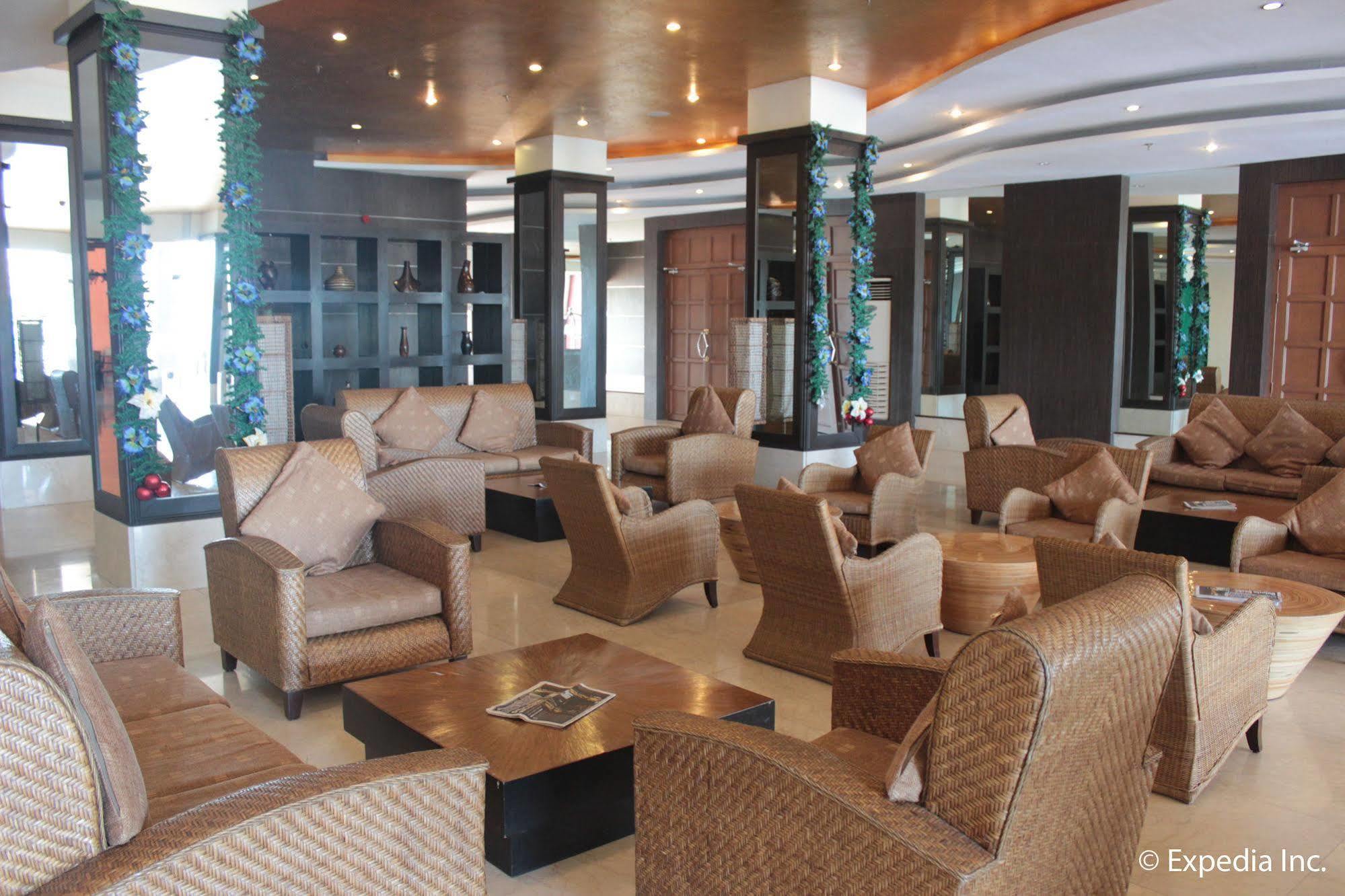 Pamulinawen Hotel Laoag Kültér fotó